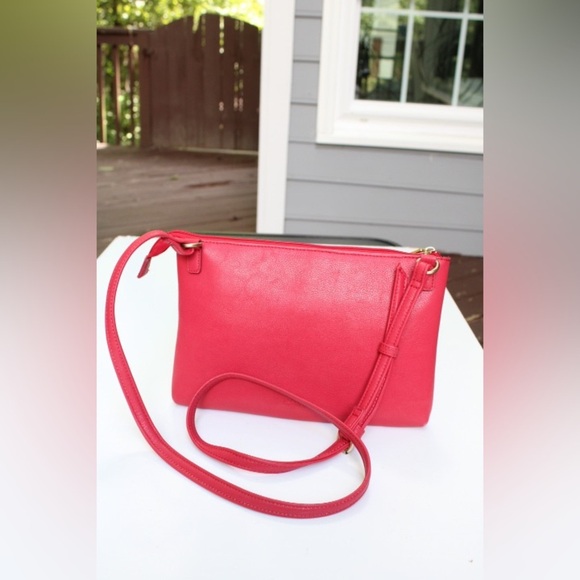 Reaction Kenneth Cole cross body bag - Picture 7 of 8